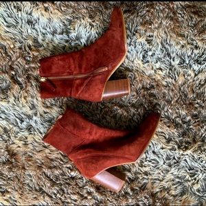 Perfect fall booties 🍁